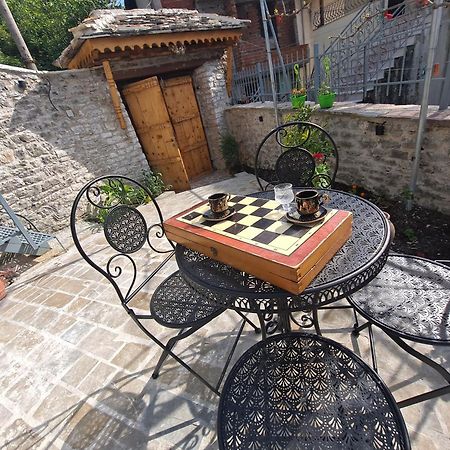 Gjirokastër "Villa 70" Guesthouse מראה חיצוני תמונה