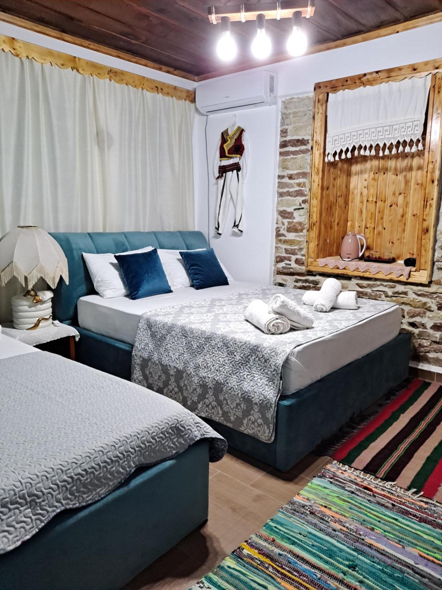 Gjirokastër "Villa 70" Guesthouse מראה חיצוני תמונה