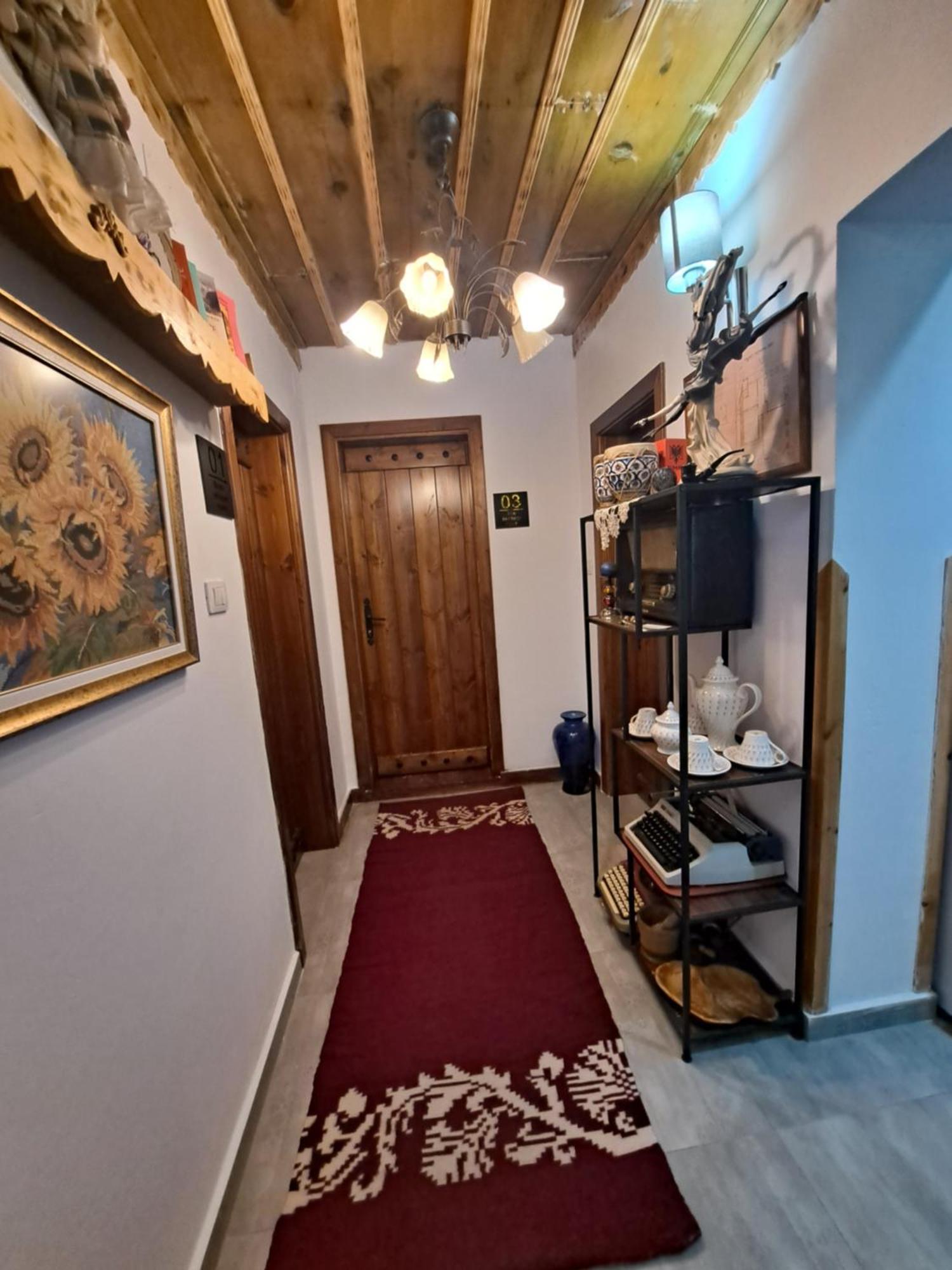Gjirokastër "Villa 70" Guesthouse מראה חיצוני תמונה