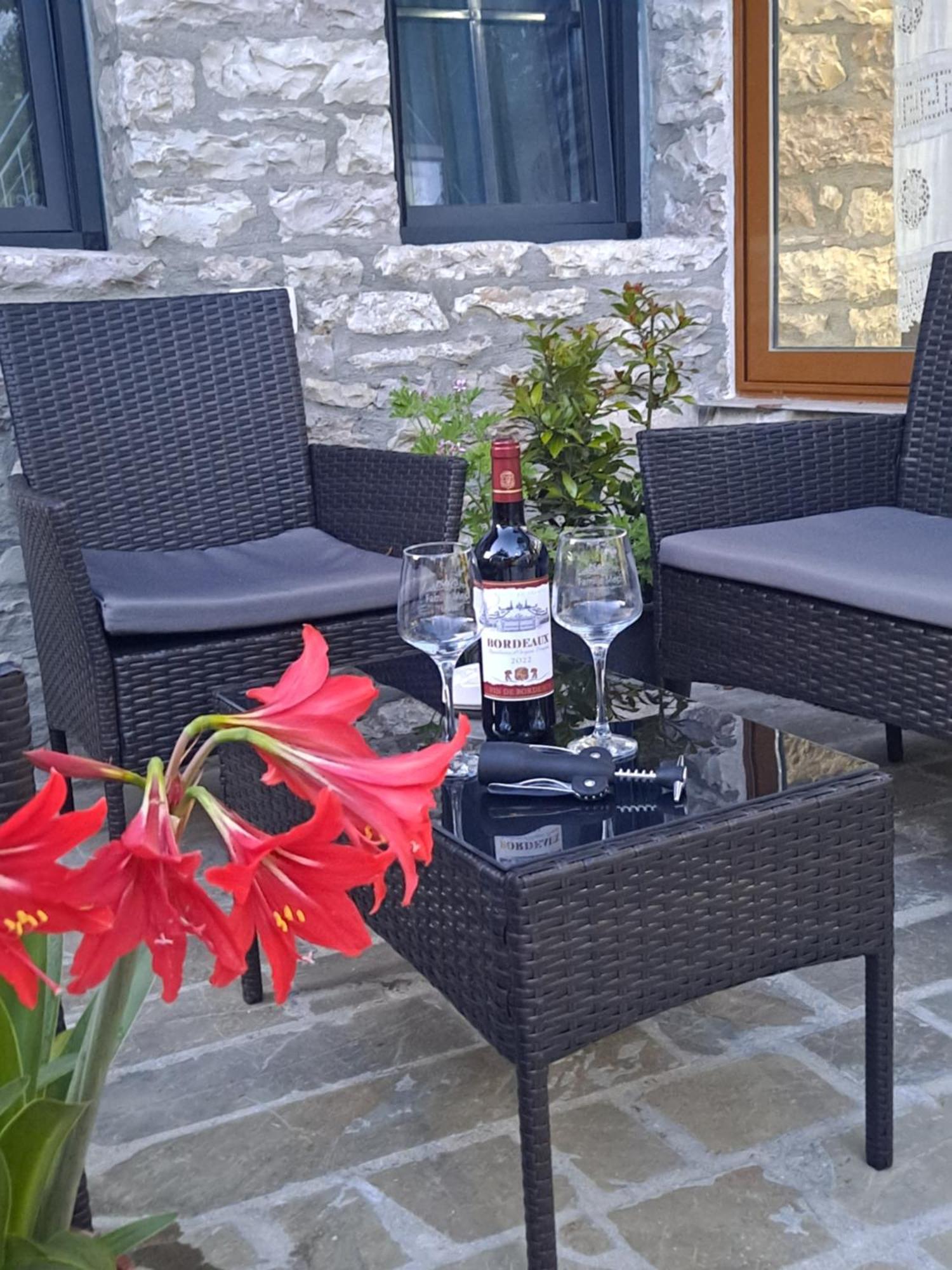 Gjirokastër "Villa 70" Guesthouse מראה חיצוני תמונה
